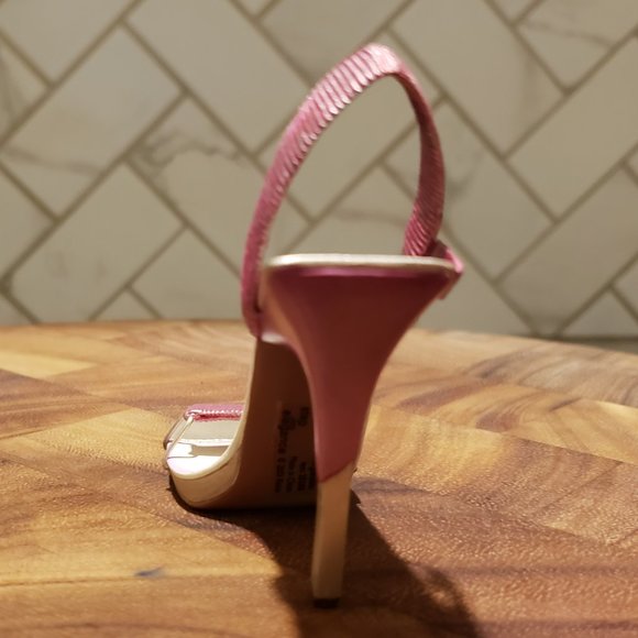 Just the Right Shoe, Unforgettable, 25388, 2003 - Picture 8 of 11